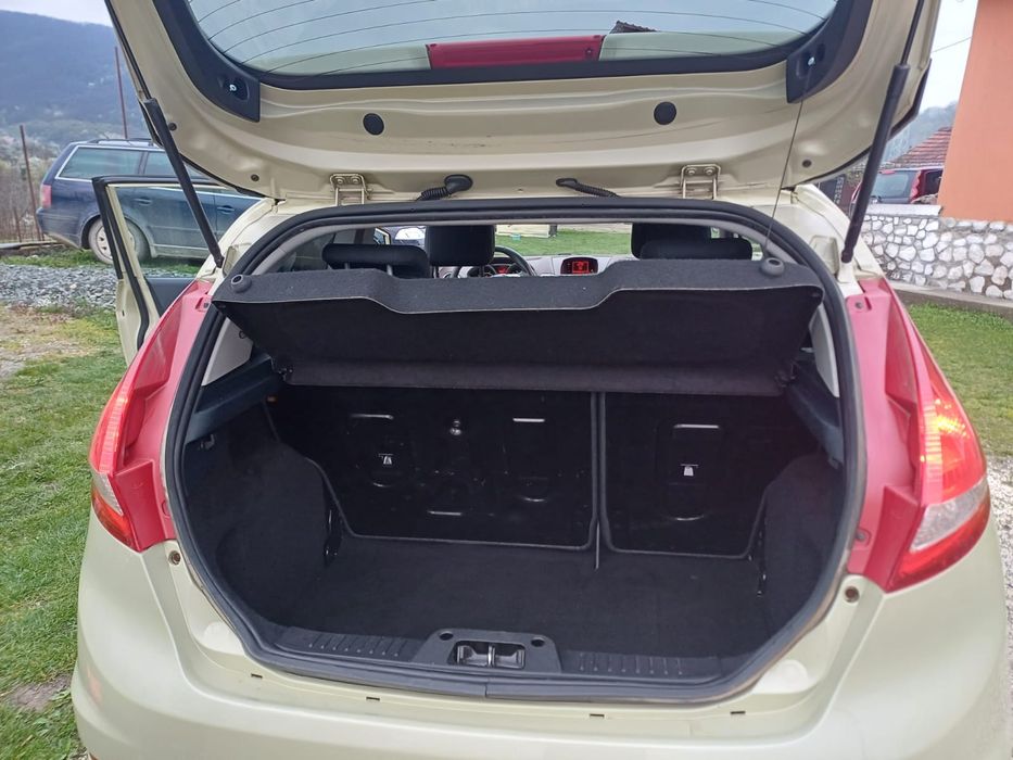 FORD Fiesta 2010 — imagine 3