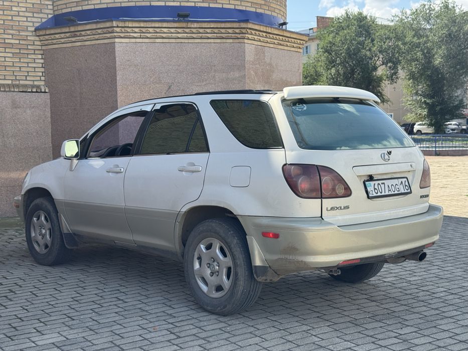 Продаю лексус рх300 lexus rx300