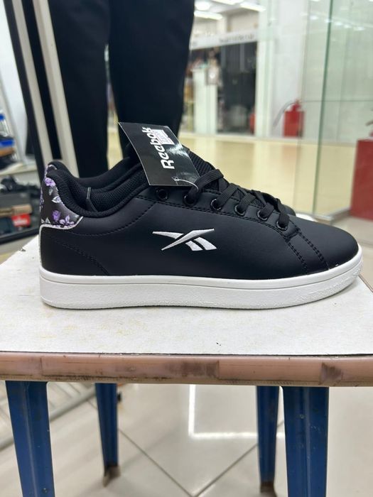 Red book кроссовки