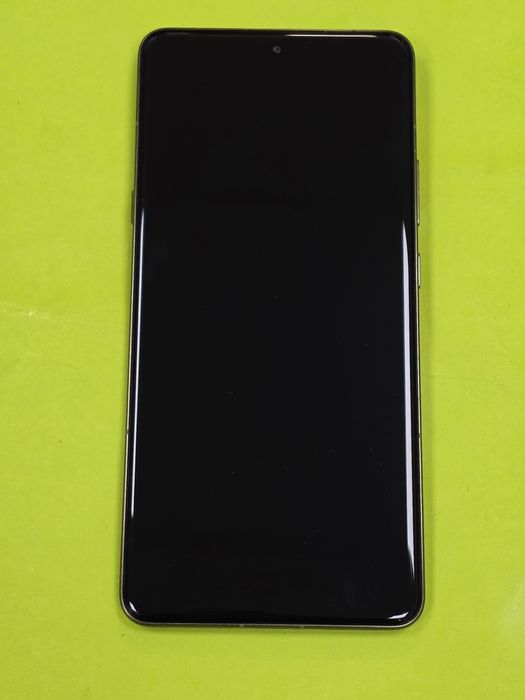 КАТО НОВ 512GB Motorola Signature Yettel Гаранция 3г. 2029 Martini Olive Gold