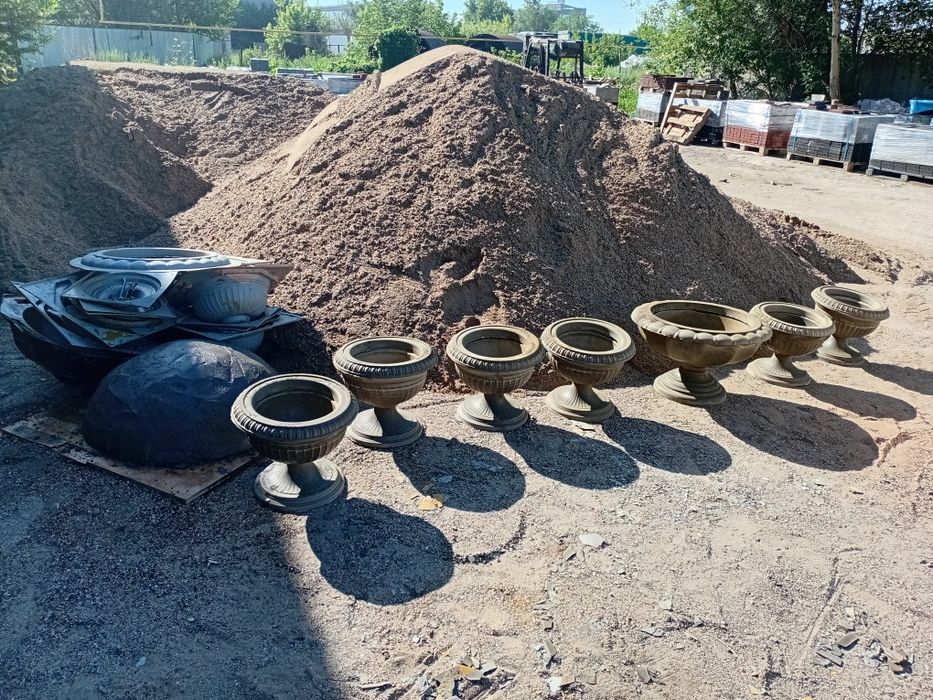 Продам вазоны цветники