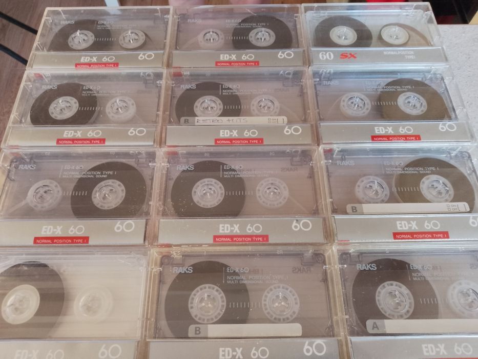 Casete audio Raks, imprimate cu muzica buna.