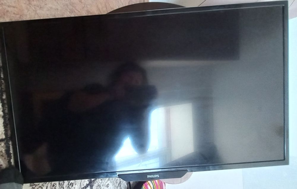 Продам телевизор Fhilips без интернета
