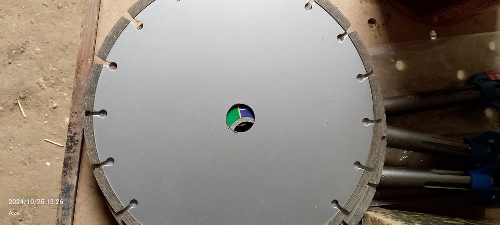 Алмазный диск по бетону