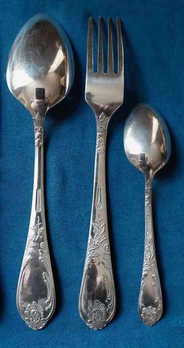 Столовые мельхиоровые приборы