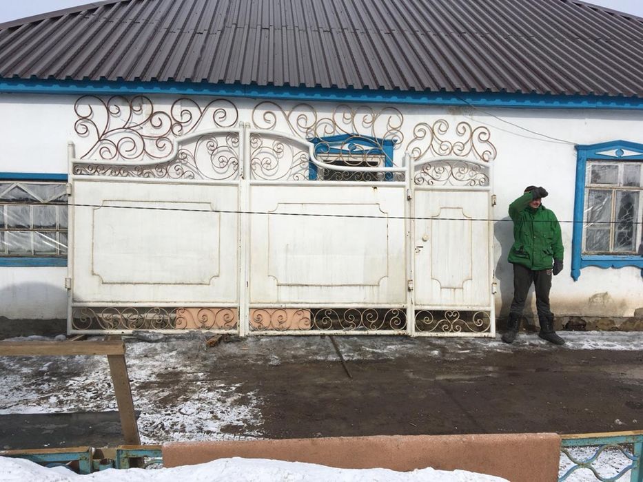 Продам Ворота 220тыс, железо крепкое
