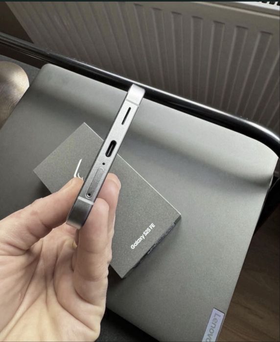 Samsung Galaxy S25 FE