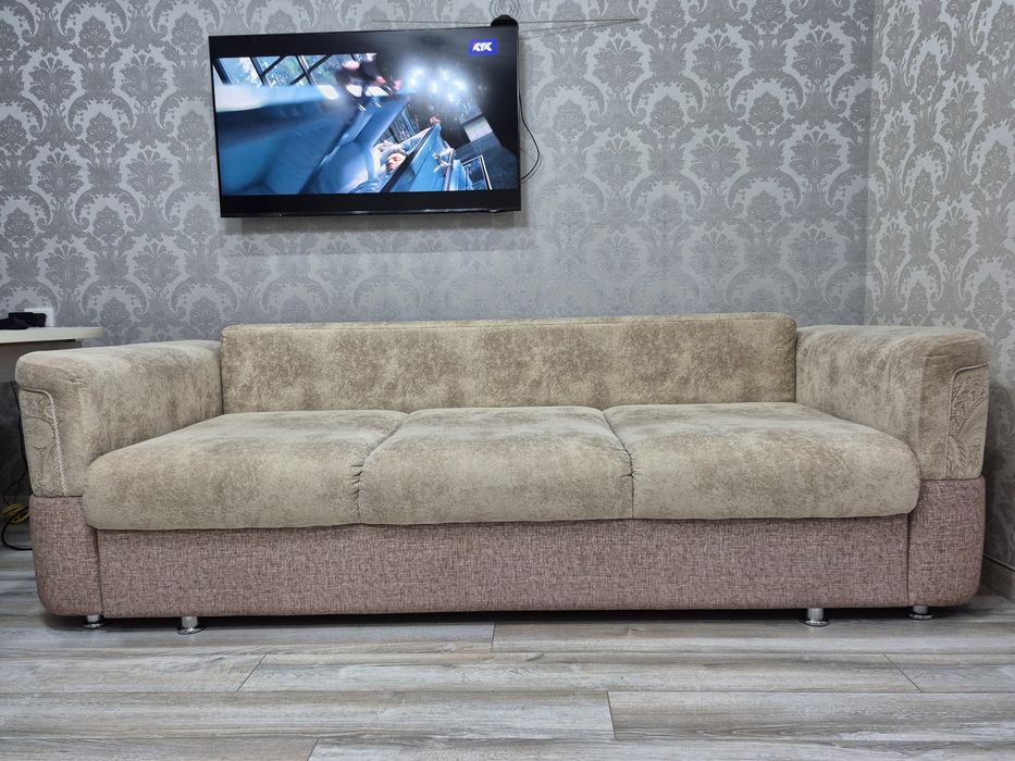 Продам диван за 100000 тг.