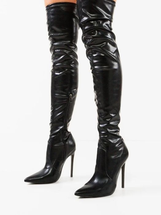 Кожени ботуши на висок ток