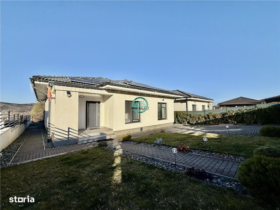 Casa cu 4 camere de vanzare, 120 mp utili si 550 mp teren in Corunca