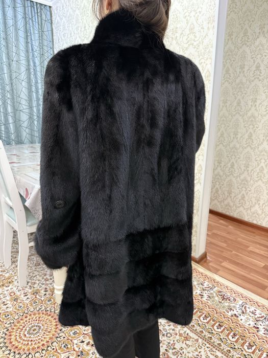 Продам норковую шубу