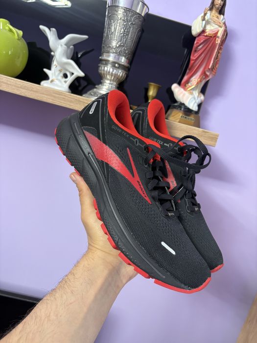 Adidasi brooks ghost 14 ghoretex