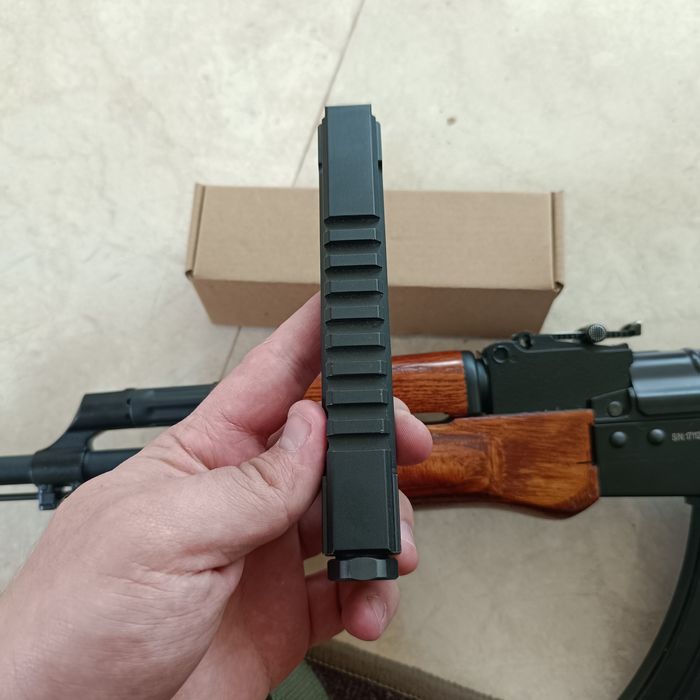 Еърсофт газова тръба релса за Ак47 и лазер