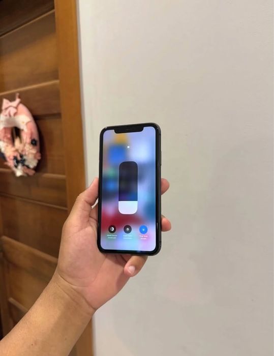 Iphone 11 128gb srochna sotiladi