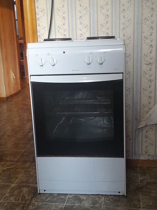Электро плита с духовкой
