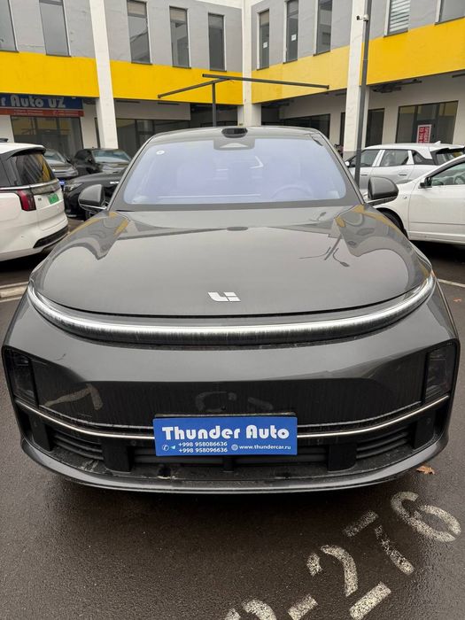 Li 7 Ultra Restyling 2025