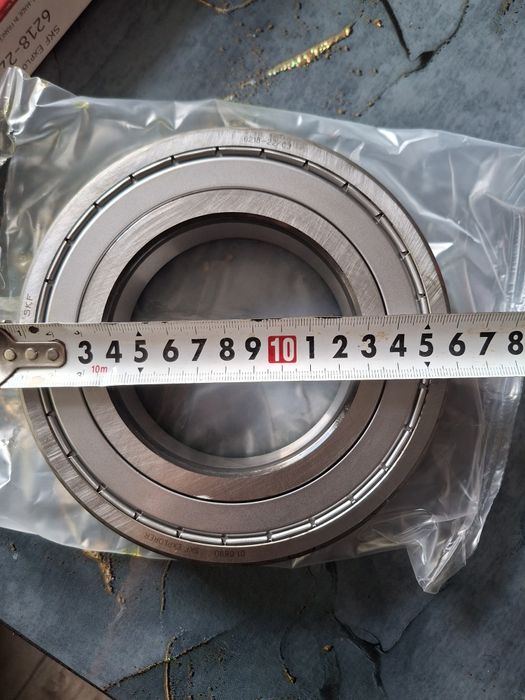 Продам подшипник 6218