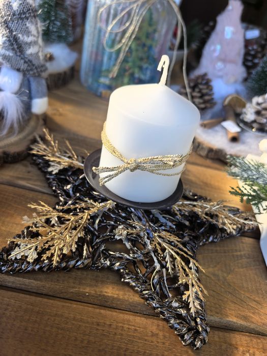 Свещник подходящ за подарък