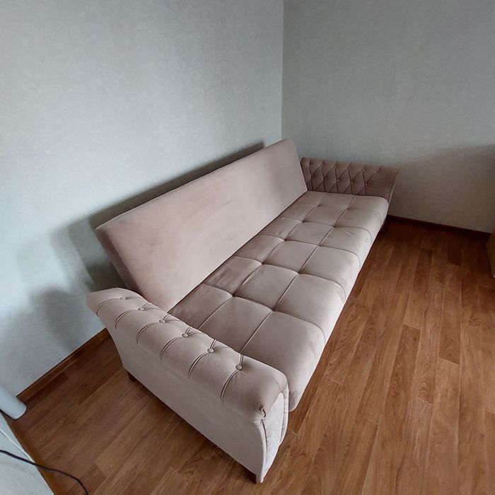 Диван в хорошем состоянии