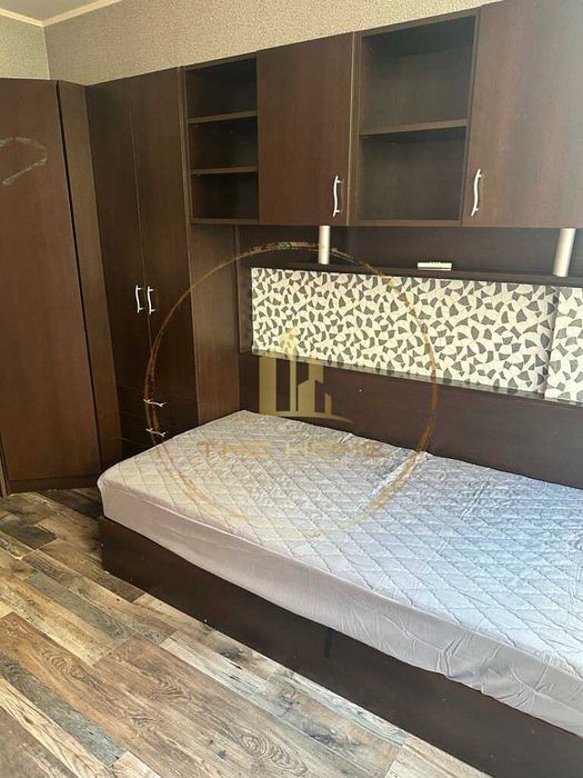 Дава се под наем Тристаен апартамент в Варна, Цветен квартал - 75 кв.м за 600 € - Снимка #9