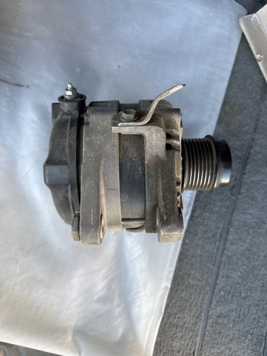 Генератор на камри