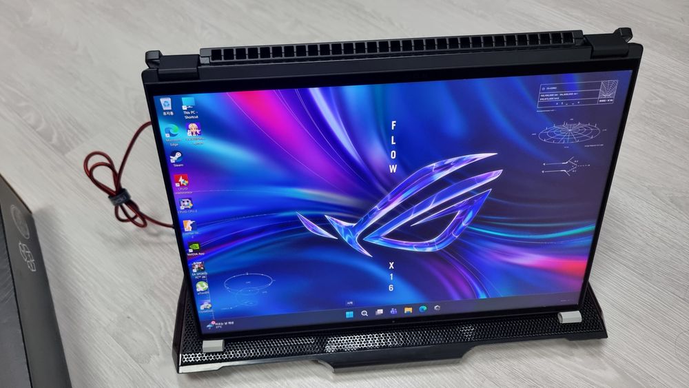 Asus ROG flow x16