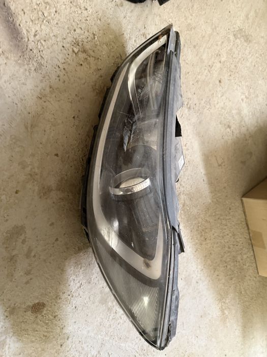 Фара передняя левая