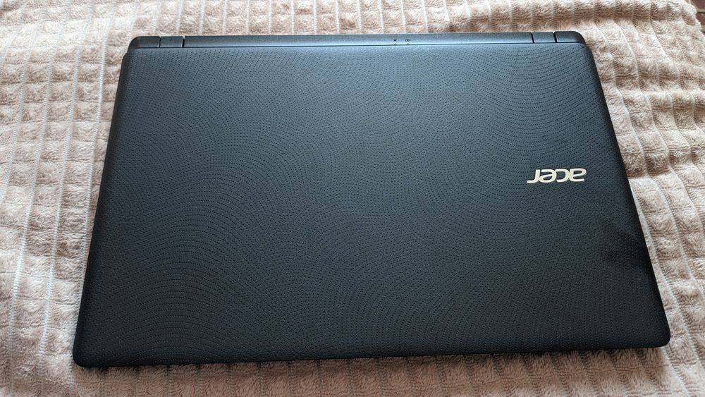 Ноутбук Acer ES 15 533 C7CT