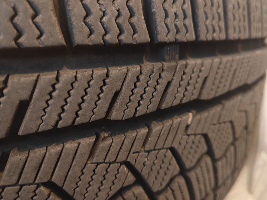 Jante MAK R17 5x114.3 ET 48.5 echipate cu  cauciucuri iarna