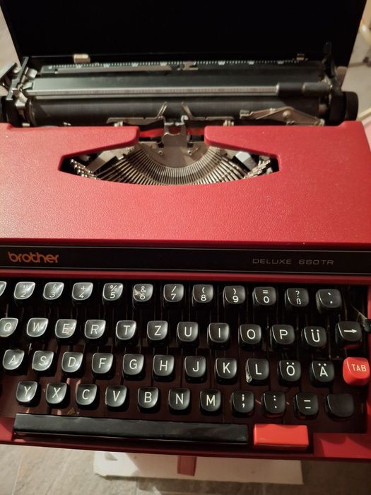 De vanzare 2 masina de scris vintage
