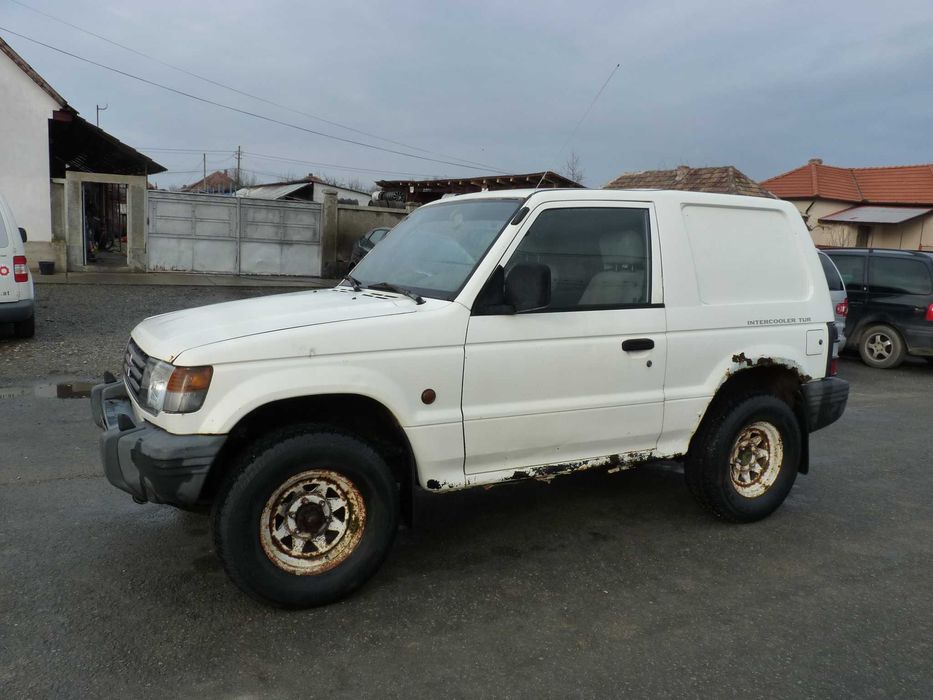 Mitsubishi  Pajero 2.5 Clima