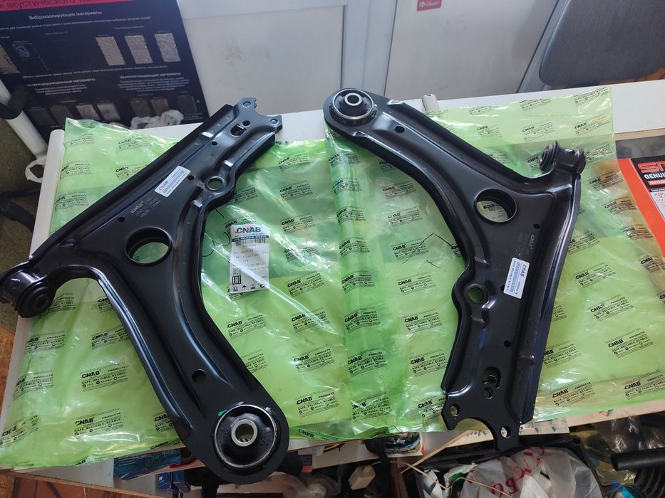 Продам рычаг гольф 3 пассат Б3 Б4 гольф 2