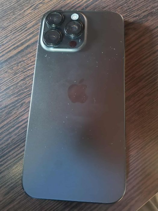 Vând IPhone 16 pro Max nou la cutie