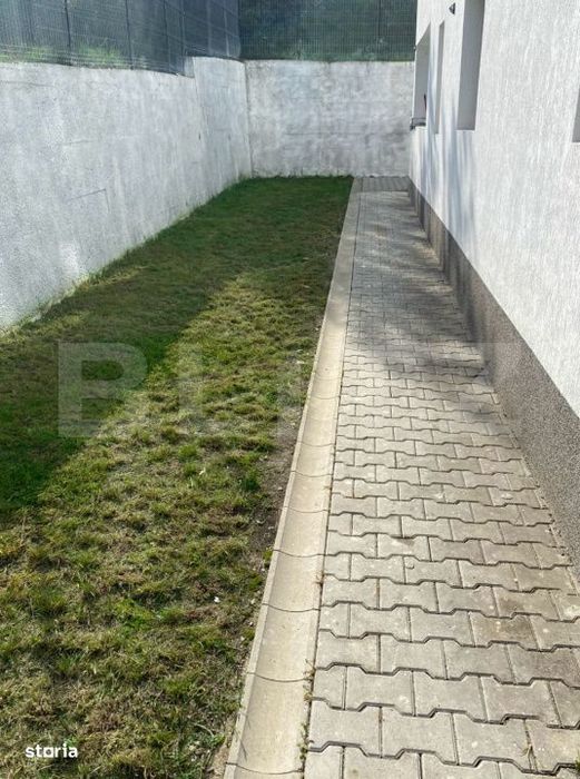 Apartament 3 camere, decomandat, curte 90 mp si 2 terase - Zona Lidl