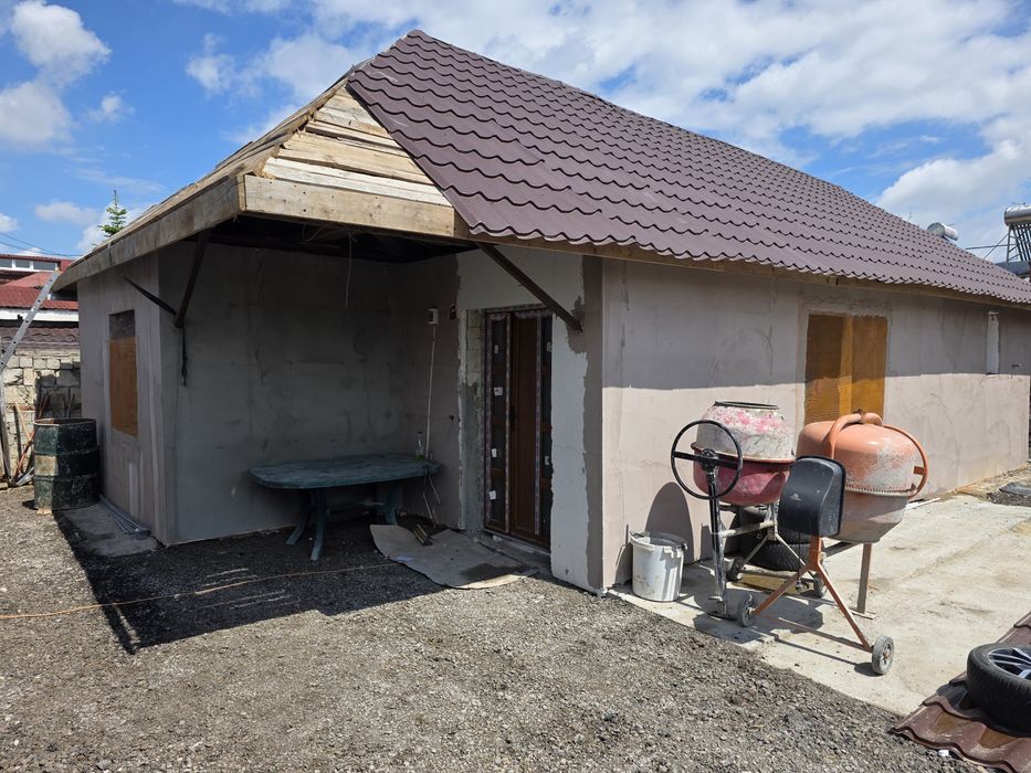Casa de vanzare în orașul Pantelimon în curs de amenajare