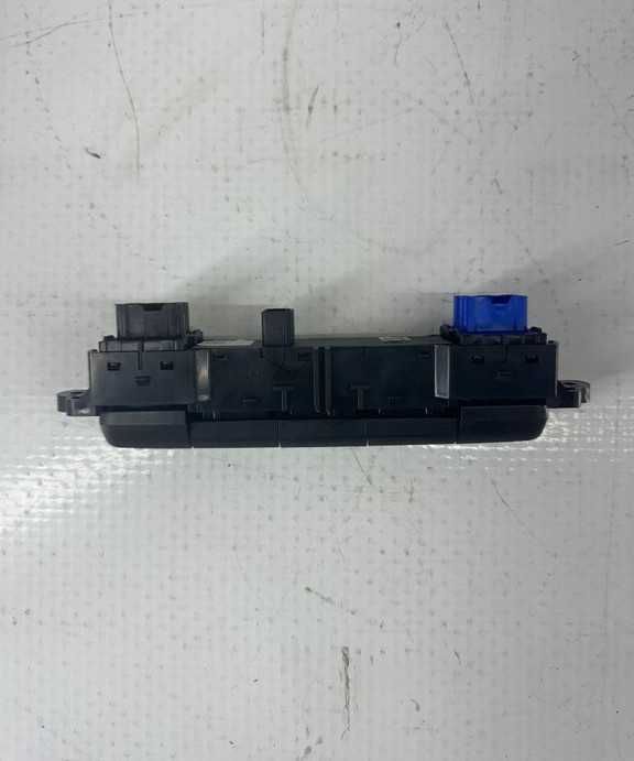 Comutator geam electric DACIA SPRING cod piesa 8AQ3252907063R