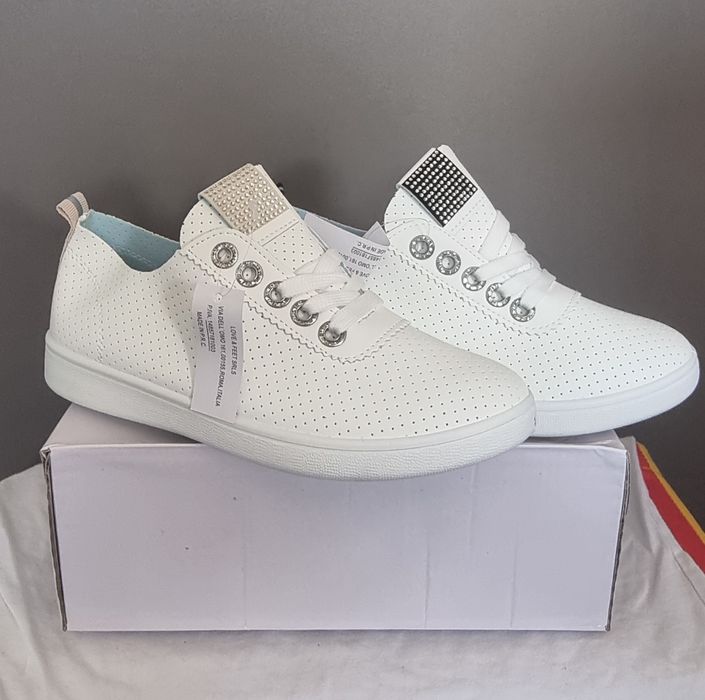 Пролетни дамски маратонки