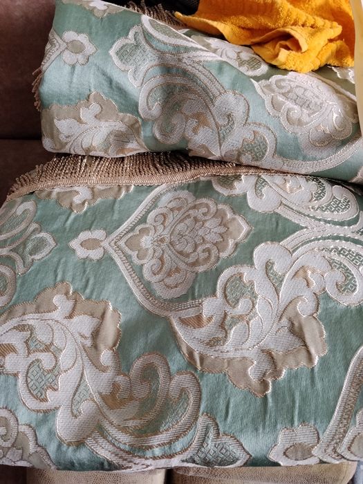 Продам диван с креслом