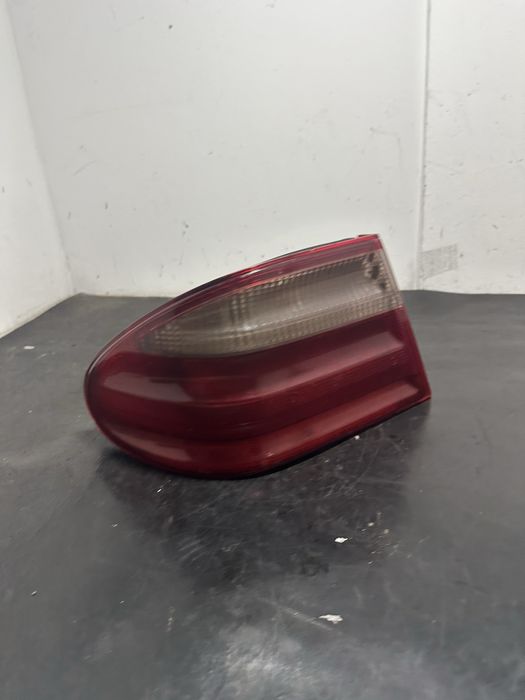 Stop aripa stanga spate Mercedes E-Class W210 E220 E200 E270