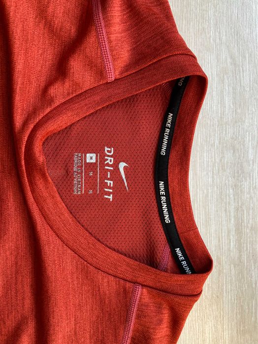 Найк Nike Running Dri Fit мъжка спортна тениска размер М