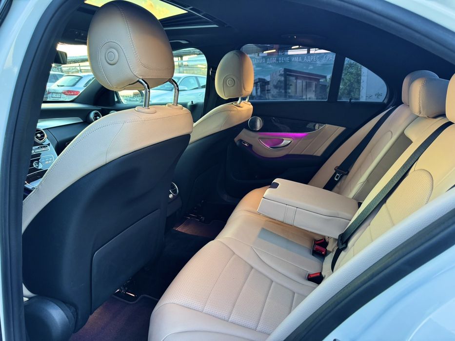 Mercedes-Benz C300 4matic - 2020 - €24500