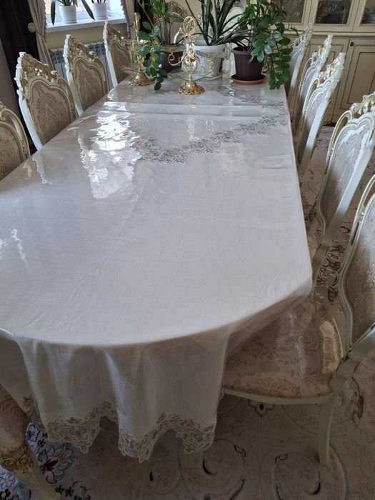 Продам стол и стулья