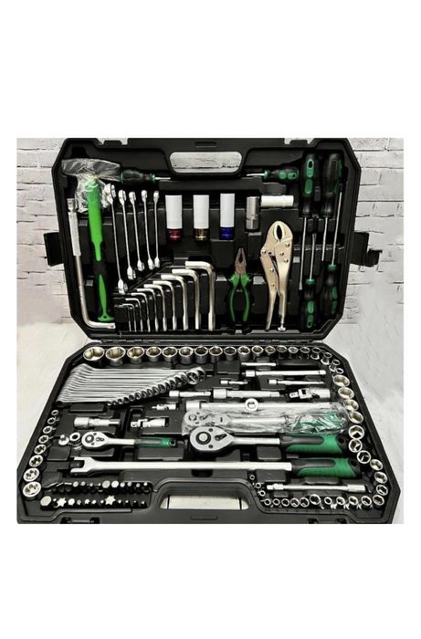 Набор инструментов автомобильный 144 предмета