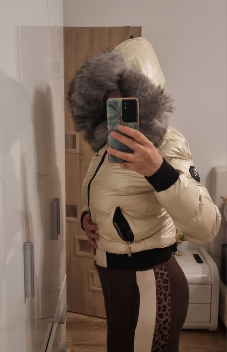 Зимно яке с качулка