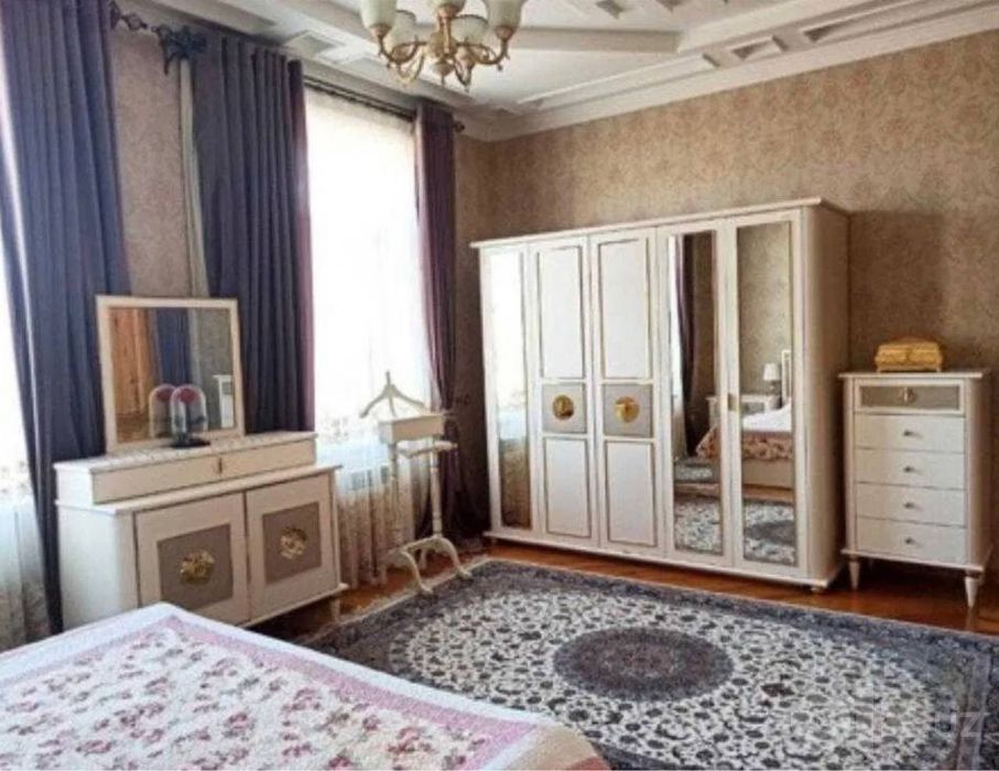 Аренда Юнусобот р-н шикарный большой дом