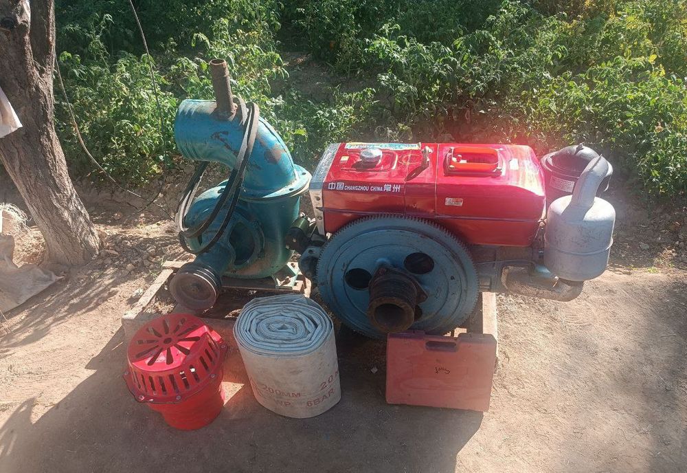 200 talik suv nasos holat yangi ishlamagan 
3 metrlik goʻfra ar