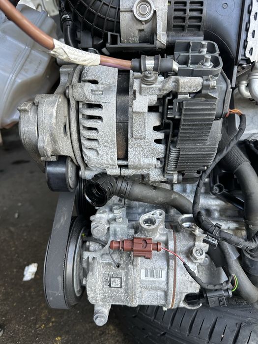 Compresor clima / Alternator VW, Audi, Skoda, Seat : 05E903018G