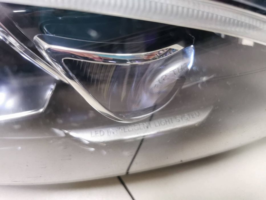 Mercedes w205 десен фар лед