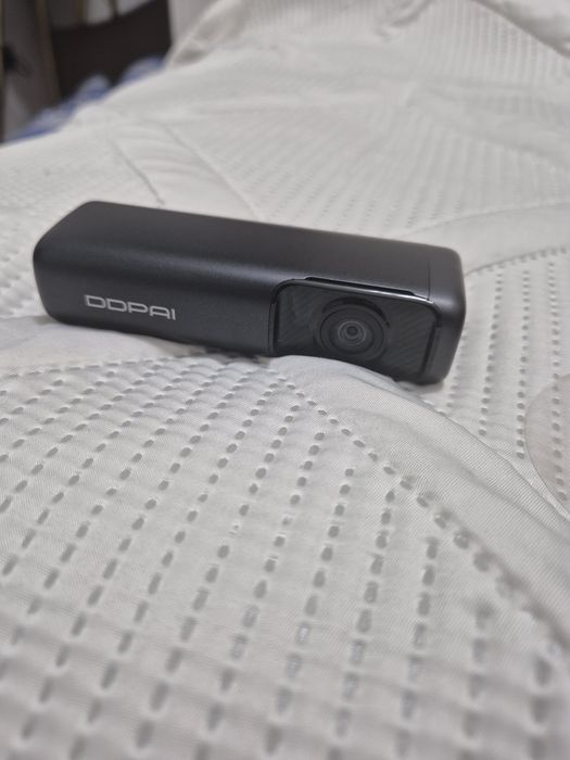 Продам видеорегистратор DDPAI Dash Cam Mini 5