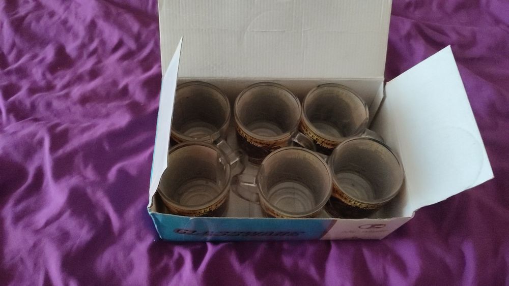 Продам стеклянные кружки.